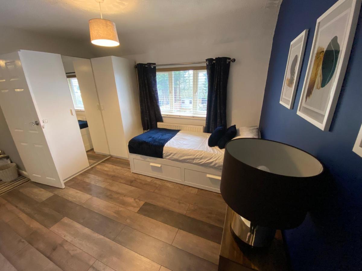 Large Home, Close To Bhx, Nec, Jlr, 4 Double Beds! Birmingham Exterior foto